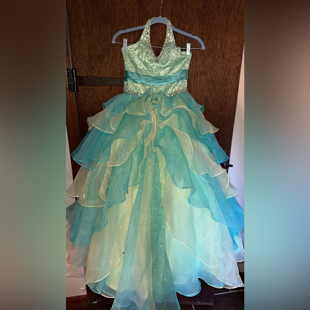 Kids ballgown dress! Beautiful! Worn once! Perfect condition!